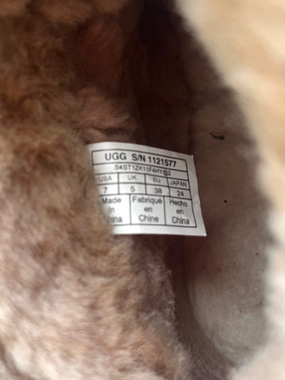 Rare! Ugg Classic Ultra Mini Chestnut Boots with Gold Stud Detail | Size 7 - Picture 9 of 9